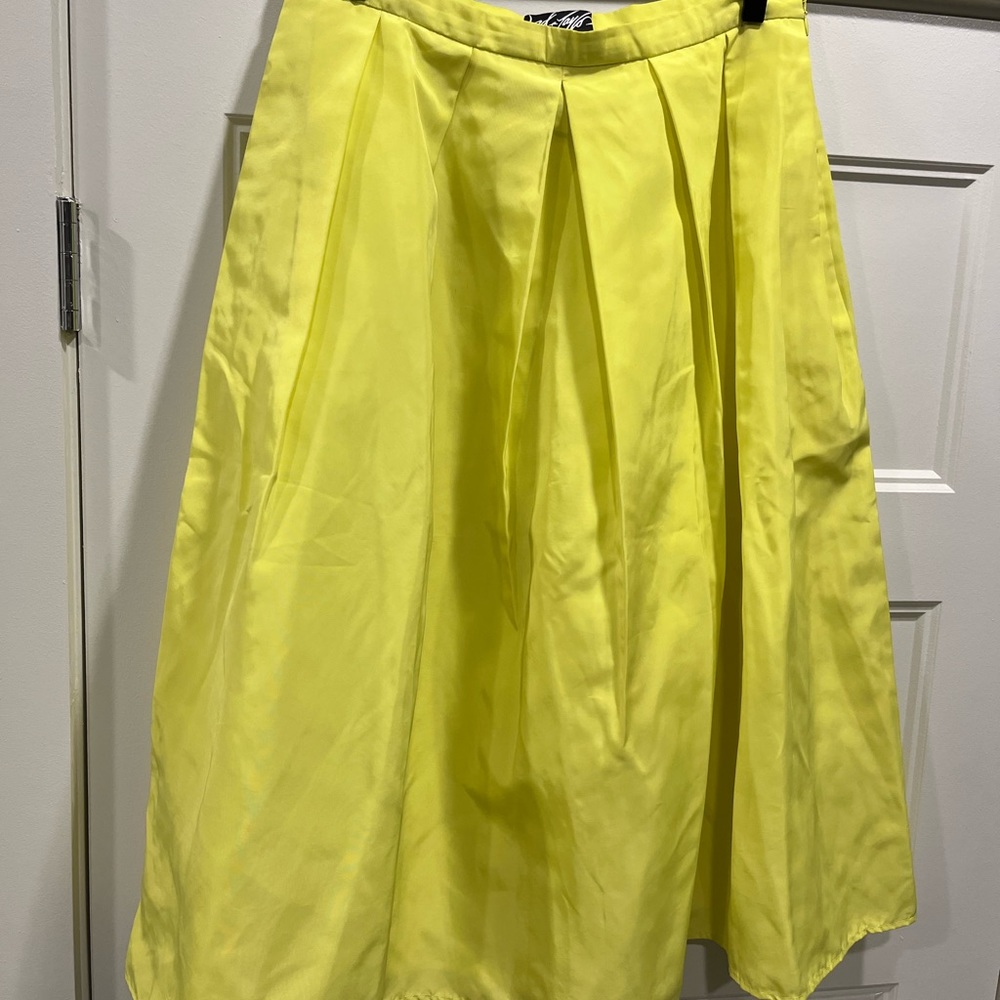 Lord & Taylor 424 Fifth neon yellow skirt